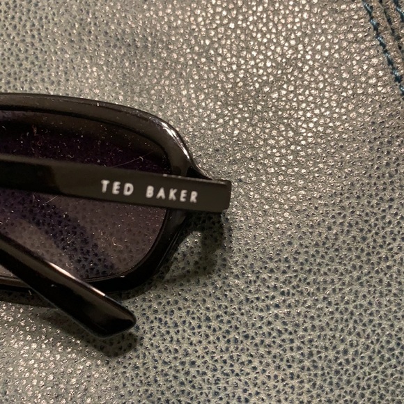 TED BAKER BLACK SUNGLASSES ~~ Model: LOOPE main image 8